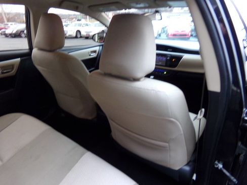 Used 2015 Toyota Corolla LE FWD image 42