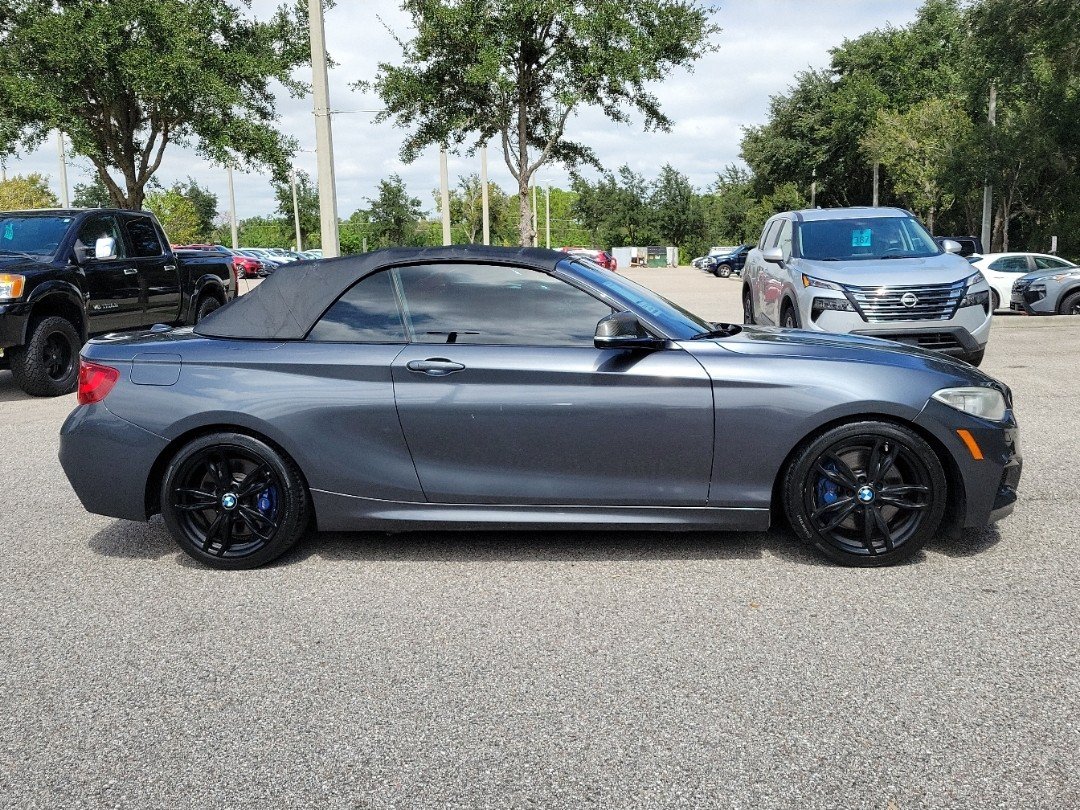 Used 2015 BMW M235i Convertible RWD image 5