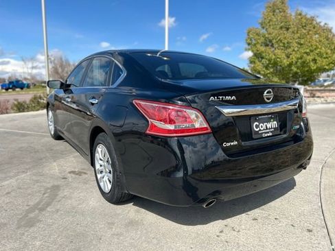 Used 2013 Nissan Altima 2.5 S FWD image 5
