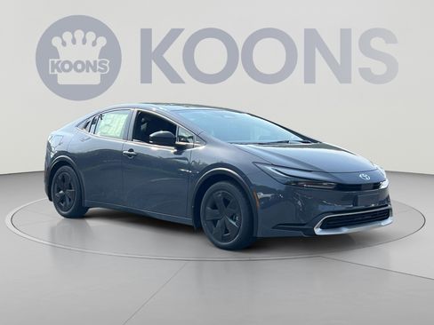 New 2026 Toyota Prius Plug-In Hybrid FWD image 7