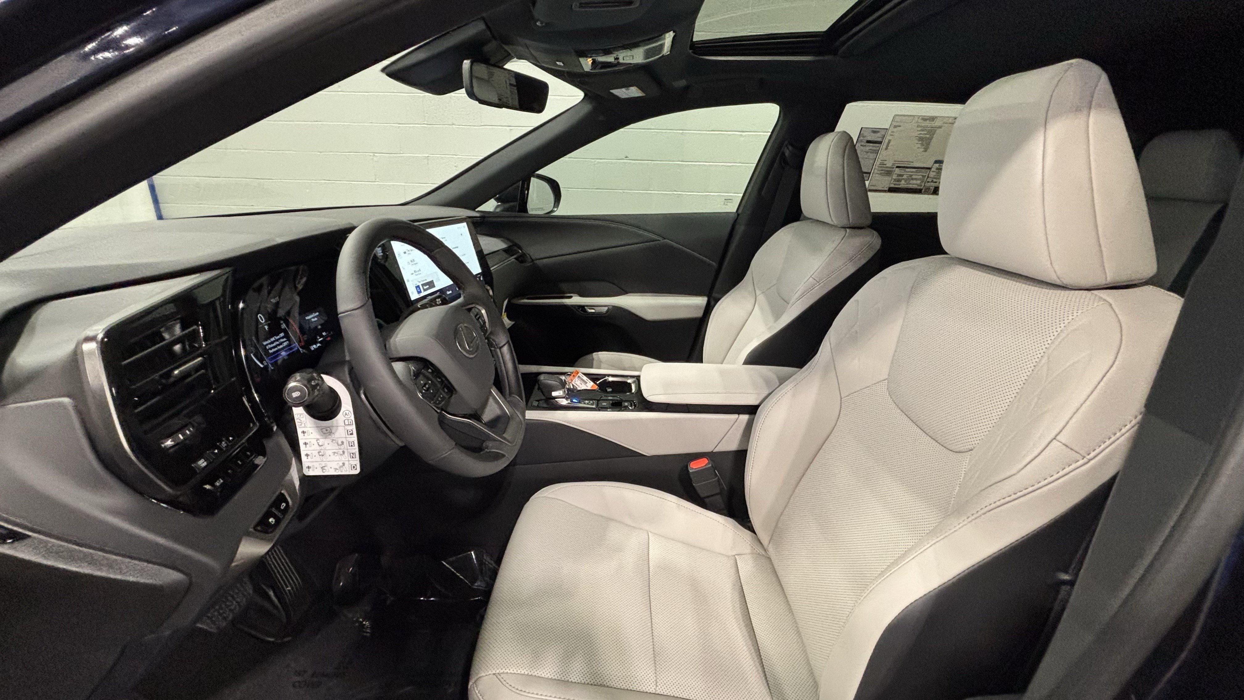 New 2026 Lexus RX 350 Premium w/ Convenience Package FWD image 29