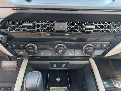 Certified 2025 Honda Accord Touring image 28