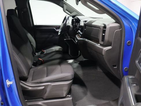Used 2025 Chevrolet Silverado 1500 LT image 21