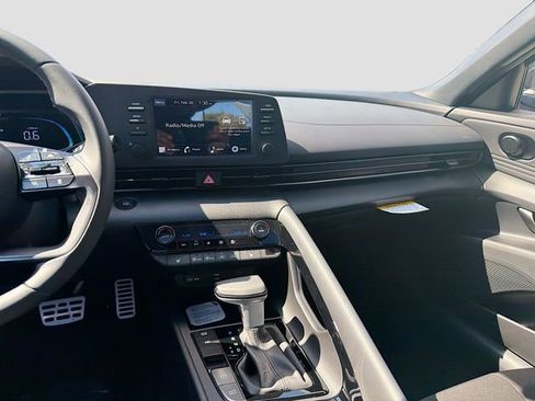 New 2026 Hyundai Elantra SEL Sport image 24