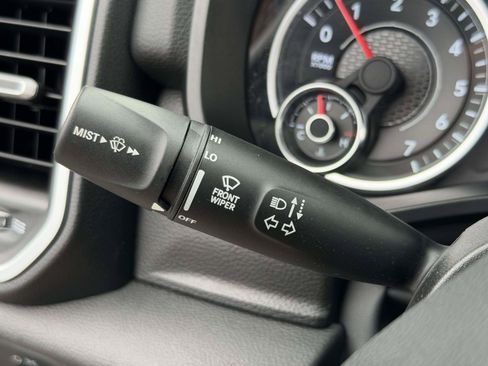 Used 2023 RAM 1500 Big Horn AWD/4WD image 20