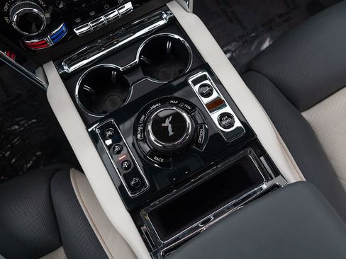 Certified 2023 Rolls-Royce Cullinan w/ Dark Exterior Package AWD/4WD image 40