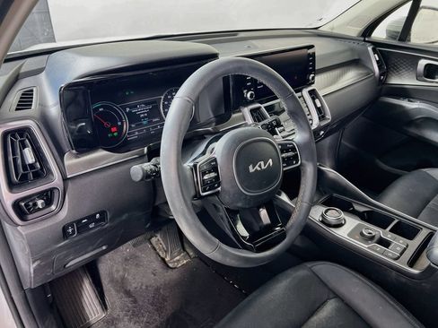 Certified 2023 Kia Sorento EX AWD/4WD image 7
