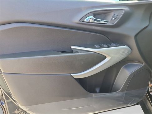 New 2026 Chevrolet Trax RS image 19