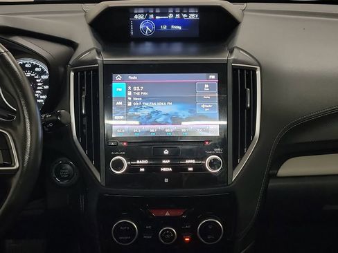 Used 2022 Subaru Forester Limited image 21