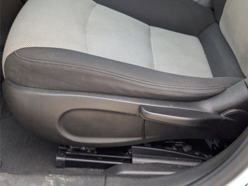 Used 2016 Chevrolet Cruze LS image 11