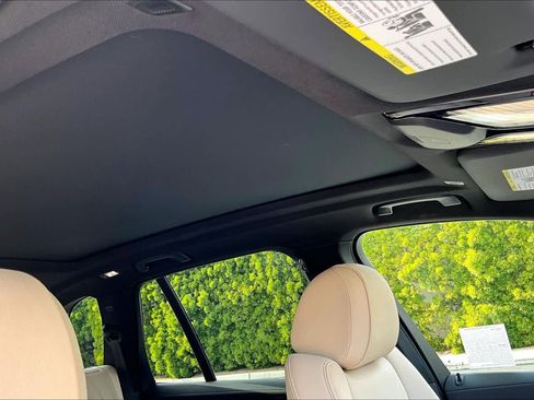 Used 2022 BMW X5 sDrive40i w/ Parking Assistance Package image 13