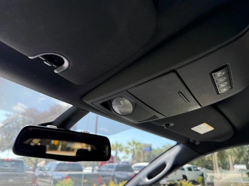 Used 2018 Dodge Grand Caravan SXT image 24