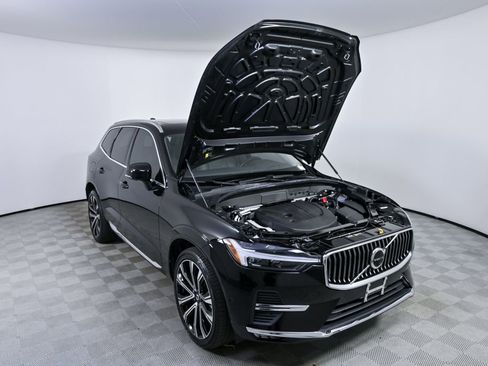 Used 2023 Volvo XC60 B5 Ultimate w/ Climate Package FWD image 35