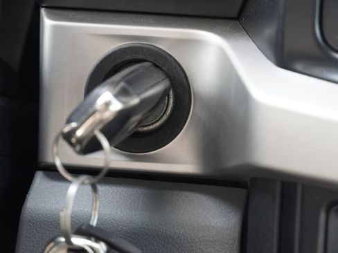 Certified 2025 Ford F250 XL AWD/4WD image 29