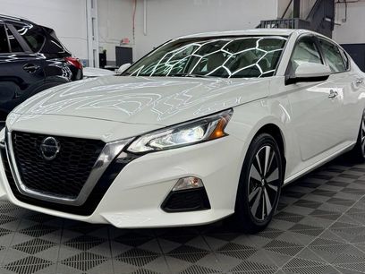 Used 2022 Nissan Altima 2.5 SV