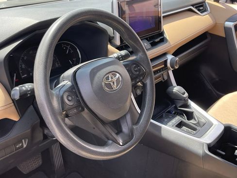 Used 2023 Toyota RAV4 XLE w/ Convenience Package FWD image 8