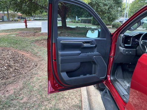 Used 2024 Chevrolet Silverado 1500 LT w/ Safety Package AWD/4WD image 14