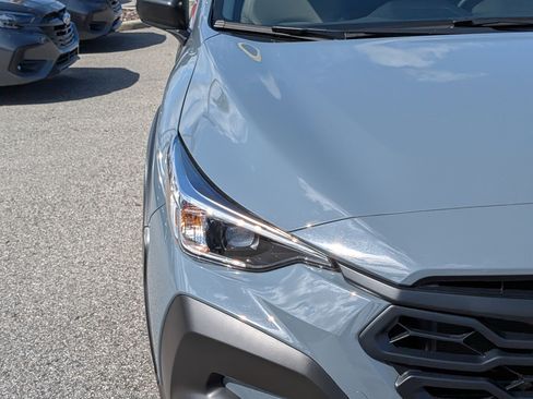 Used 2025 Subaru Crosstrek 2.0i image 10