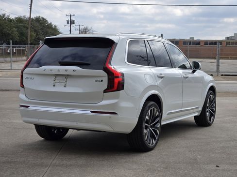 New 2026 Volvo XC90 B6 Ultra image 9