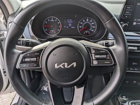 Used 2023 Kia Seltos S image 28
