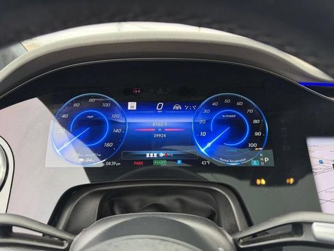Used 2023 Mercedes-Benz EQS 580 4MATIC SUV image 33