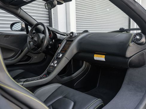 Used 2016 McLaren 675LT Coupe image 2