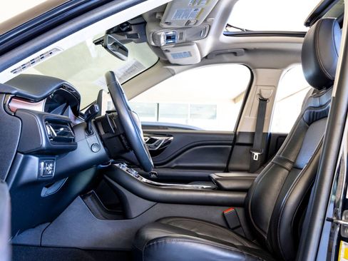 Used 2021 Lincoln Aviator Reserve w/ Equipment Group 201A image 16