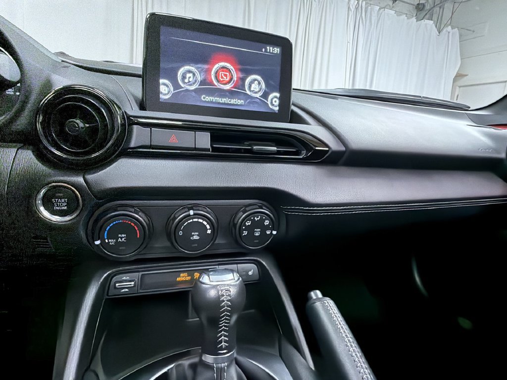 Used 2021 MAZDA MX-5 Miata RF Club w/ Weather Package RWD image 21