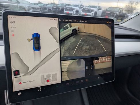 Used 2023 Tesla Model 3 Performance image 19