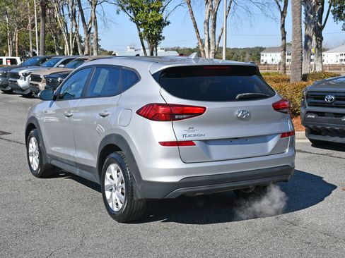 Used 2020 Hyundai Tucson SE image 3