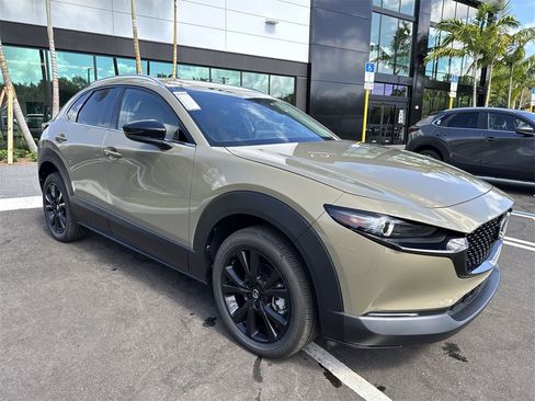 New 2024 MAZDA CX-30 Carbon image 23