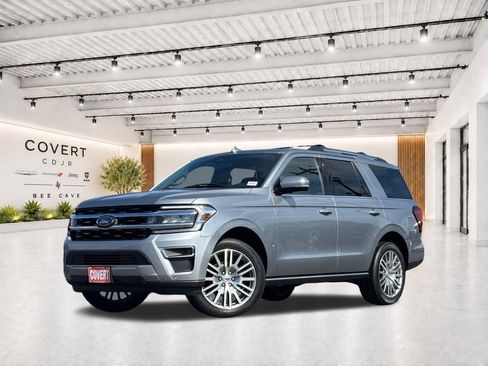 Used 2024 Ford Expedition Limited AWD/4WD image 3