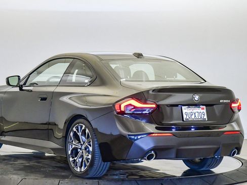 Used 2025 BMW 230i Coupe w/ Convenience Package image 2