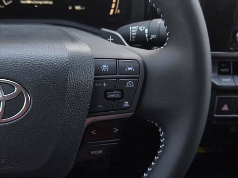 Used 2026 Toyota Camry SE FWD image 19
