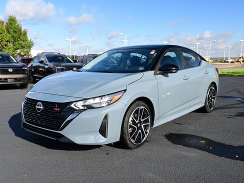 Certified 2024 Nissan Sentra SR w/ Trunk Package image 8