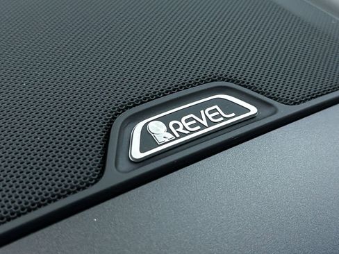 Used 2019 Lincoln Nautilus Reserve image 9