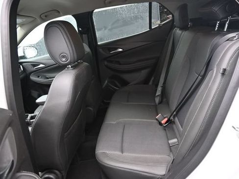 Used 2025 Buick Encore GX Preferred AWD/4WD image 31