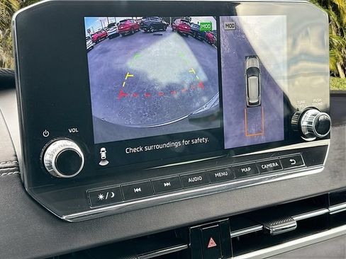 Used 2023 Mitsubishi Outlander SE FWD image 14