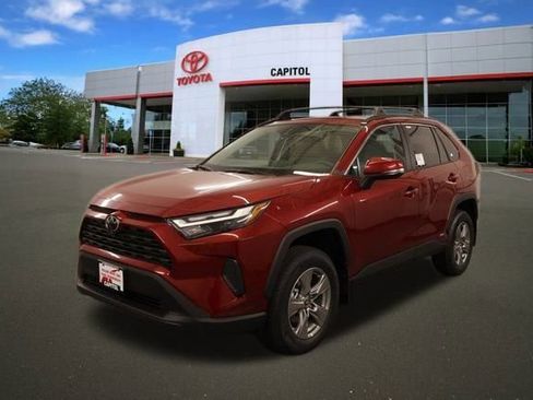 New 2025 Toyota RAV4 XLE image 4
