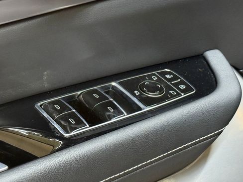 New 2026 Cadillac Vistiq Sport AWD/4WD image 26
