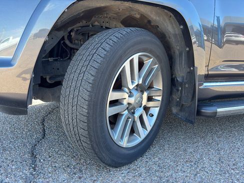 Used 2013 Toyota 4Runner Limited w/ Convenience Pkg AWD/4WD image 21