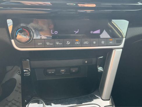 Used 2022 Kia Seltos EX AWD/4WD image 10