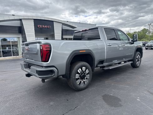 New 2026 GMC Sierra 2500 Denali w/ Denali Reserve Package AWD/4WD image 3