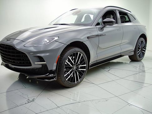 Used 2023 Aston Martin DBX 707 AWD/4WD image 1