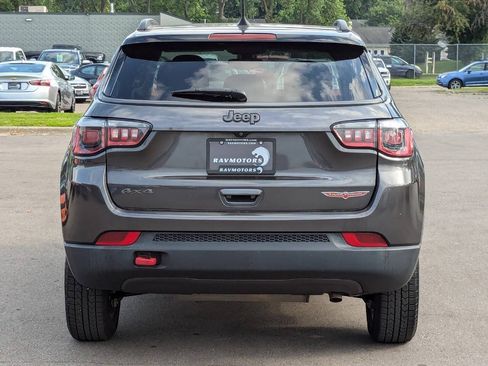 Used 2018 Jeep Compass Trailhawk w/ Leather Interior Group AWD/4WD image 8