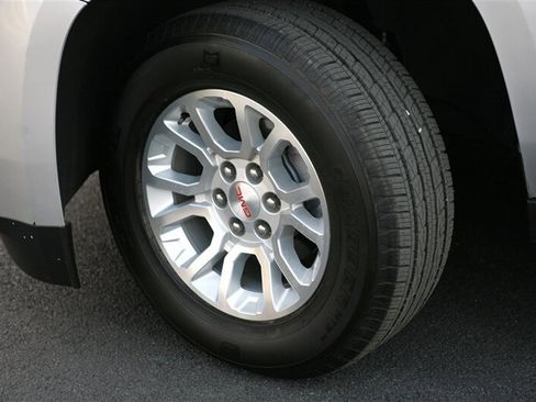 Used 2020 GMC Yukon SLT image 3