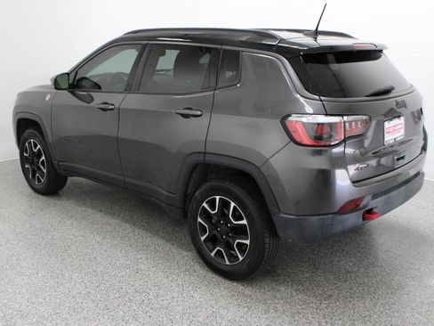 Used 2020 Jeep Compass Trailhawk AWD/4WD image 9