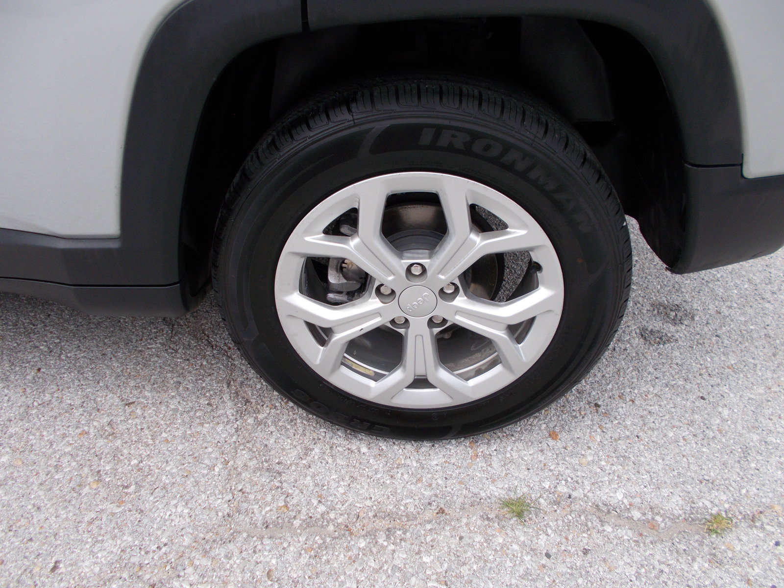 Used 2024 Jeep Compass Latitude AWD/4WD image 20