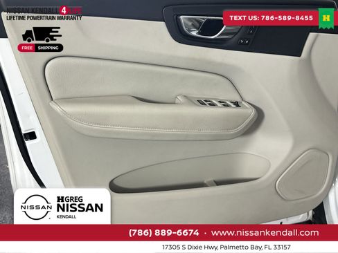 Used 2018 Volvo XC60 T5 Momentum w/ Convenience Package image 33