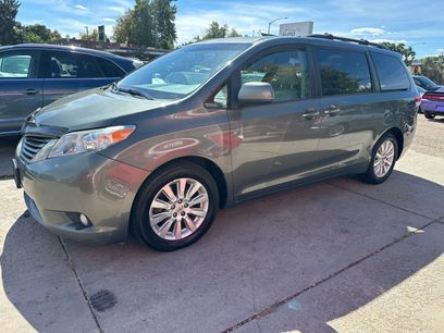 Used 2011 Toyota Sienna XLE w/ Premium Pkg